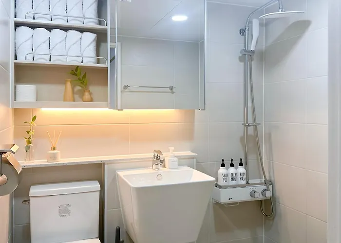 Apartment Cozy Gangnam Style Trip, 3min To Subway, Calm & Chic