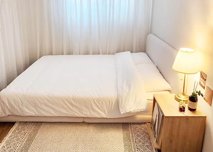 Cozy Gangnam Style Trip, 3min To Subway, Calm & Chic Seoul