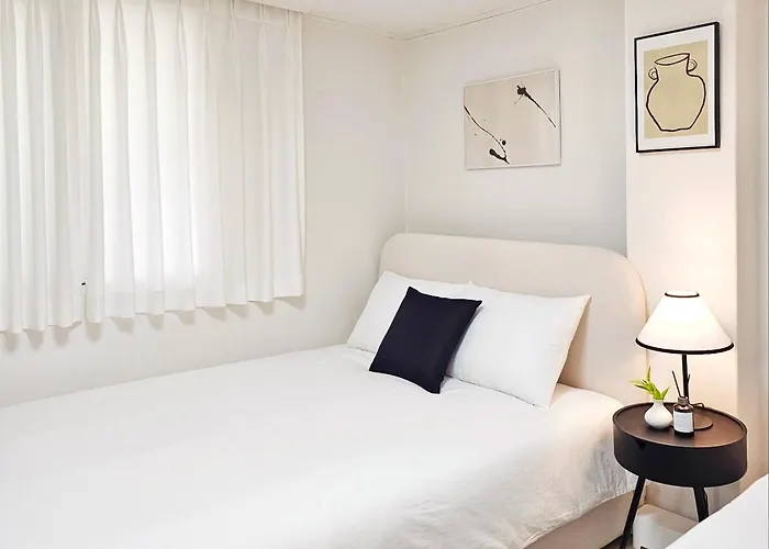 Cozy Gangnam Style Trip, 3min To Subway, Calm & Chic