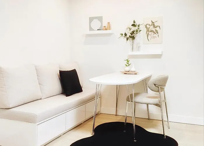Apartment Cozy Gangnam Style Trip, 3min To Subway, Calm & Chic Seoul